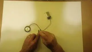 Simple Square Wave Oscillator
