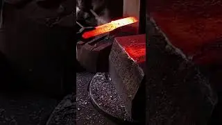 Making nife with iron #viralvideo #machine #irontechnology #diyideas #welding #ironsmith