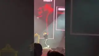 Peso Pluma cantando SR.SMITH vivo during EXODO tour #pesopluma #subscribemychannel #subscribe #sub