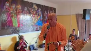 Gurudeva ecstatic kirtan clip @ Recharge Festival 2025
