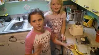 Just Sew Katie || Katie's Morning Smoothie Routine with Paige at Dirtpatcheaven