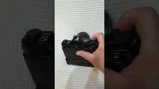 Minolta @9000 & auto winder. dynax 9000 , maxxum 9000. auto winding sound.