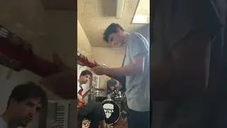 Assaig 10 - EmoJam