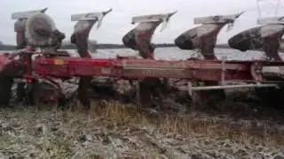Pl&ouml;jning p&aring; kvinnerstaskolan
