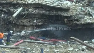 Rescuers race to recover bodies after massive Karachi shopping plaza fire