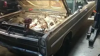 Let's see if we can get the #fury to #startup #willitrun #automobile #salvageyard #savetheclassics 