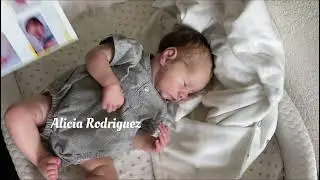 Box Opening | IIORA Master Artist | Prototype Artist Alicia Rodriguez