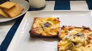 Cheesy baked egg toast | super easy breakfast recipe