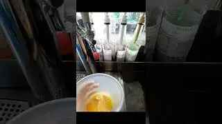 How we make lemonade 🍋 #lemonade #foodtruck #familybusiness #viralshort #viral #drinks #food