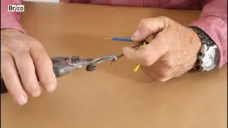 Dénuder les fils électriques - Tuto bricolage avec Robert