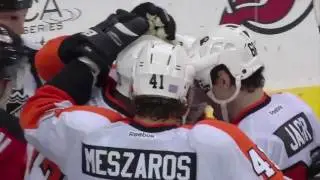 Wayne Simmonds First Goal As A Flyer! (10/8/11) [HD]