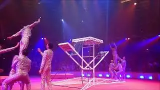 Premiere im  Circus Krone: „ICH. DU. WIR. neue Winterspielzeit  in München 2025-2026Teil 3-14