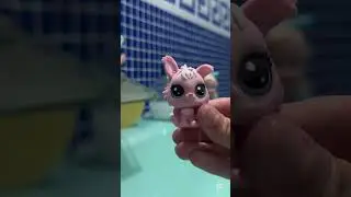 Elsa and Anna toddlers LPS toy spa for Bunny