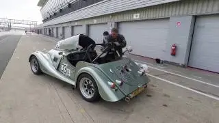 Morgan Challenge Race, drivers change over