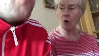 Eating super Loud🤣