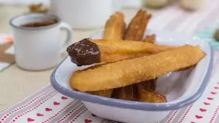 Churros con chocolate - Receta en un minuto - Mar&iacute;a Lunarillos | tienda & blog