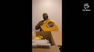 A lil bit of Derek F opens his BB23 box full of memories from the seasons 😊