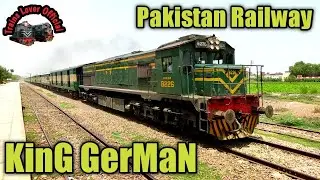 Shalimar Express Late 2 Hours|Pakistan Railway Train Crossing|Fast Speed of Passenger Train #Shorts