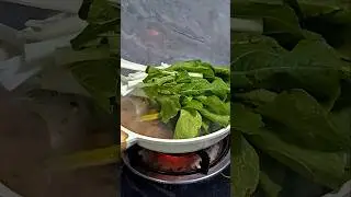 Суп синиганг из бангуса почти готов