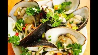 Cooking with Giant Clams | Easy Recipe | The Rustic Kitchen