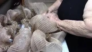 A Poly Jute Mesh Wreath for Fall