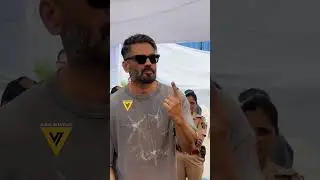 Sunil Shetty arrives to cast his vote