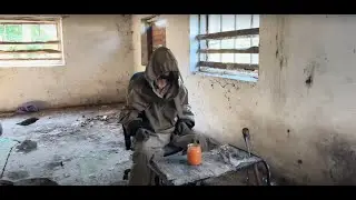YOU MUST WATCH THIS VIDEO. ABNORMAL MAN CRASH GLASS. HE CRAZY PLEAS STOP HIM. GOOD VIDEO. #trending