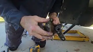 Замена шкворня гольф-кара Yamaha G2