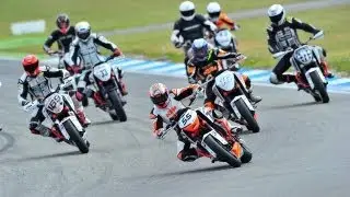 KTM Duke Battle Hockenheimring 2013 Race 2