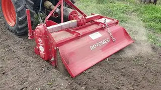 Kubota B1241 z glebogryzarką ROTOMEC T30