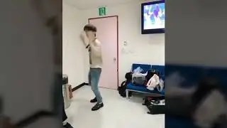 Idols dancing to AOA Bingle Bangle ❤