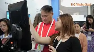 Inside Singapore FinTech Festival 2025: AI Tote Bags, Cloud Demos & Real Conversations