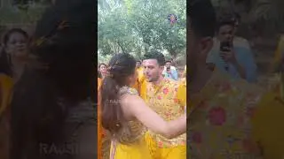 The Ultimate Dance Face-off💛 | #prasadjawade #amrutadeshmukh #haladiceremony #exclusive
