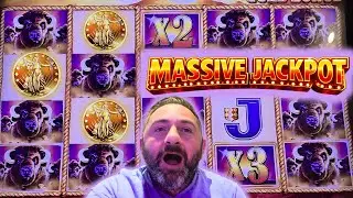 INSANE RUN! Buffalo for the massive jackpot again! 