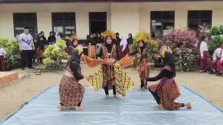 Persembahan Tari Nusantara Indah oleh Siswi Kelas 6 di Hari Guru Nasional Tahun 2025