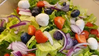 making salad 🥗 and Dessert