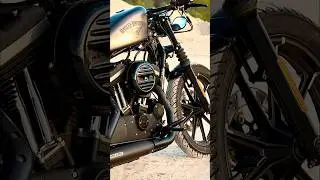 HARLEY DAVIDSON 883 IRON