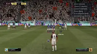Roberto Carlos cobrando falta no Fifa21