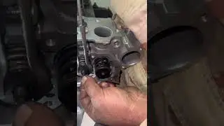 How to install valve springs on your car engine?#shorts#automobile#mechanic#automotivetools#engine