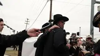 Anti-Islam Protest - Debating a protestor