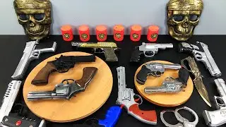 Turning Toy Weapons and Pistols - Dangerous Guns - Revolvers