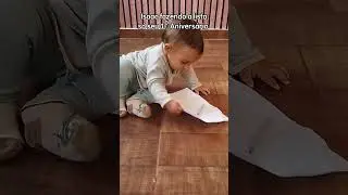 Isaac fazendo sua lista de aniversário de 1 ano 🤭