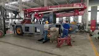 how to move for engineering chassis boom pump?#concretepump #engineeringboompump#pumptruck #concrete