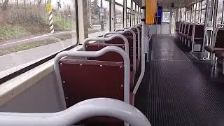 Sám v tramvaji ve 23 včera točeno 