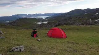 Wild camping on S&oslash;r&oslash;ya island in Northern Norway - First day with 
