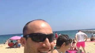 Playa en Barcelona. Verano. Amigos. Mate. Hermoso!