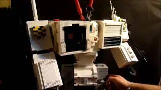 Metroplex A Titan MOC - Robot Mode Review by BWTMT Brickworks