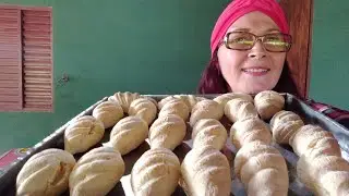 Como fazer Biscoito de queijo assado no forno a lenha / vejam também como estão as nossas plantas