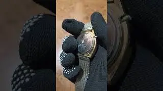 mostrando reloj CITIZEN digital multifuncion cristal en acero inoxidable bater&iacute;a 391retro1979 japan