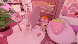 Cute Pink House! [Picnics n Plushies on Roblox!]